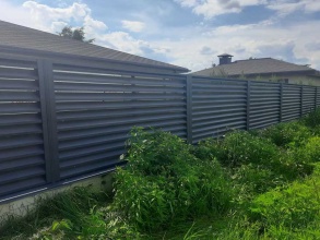 Забор жалюзи 75 метров фото цена за метр