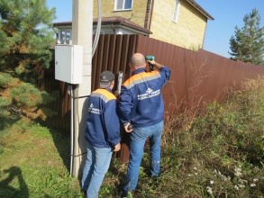 Забор из профнастила с забивными столбами 91 метр фото с установкой