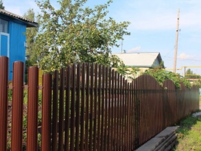 Забор из евроштакетника с утрамбовкой щебнем 48 метров фото в Симферополе